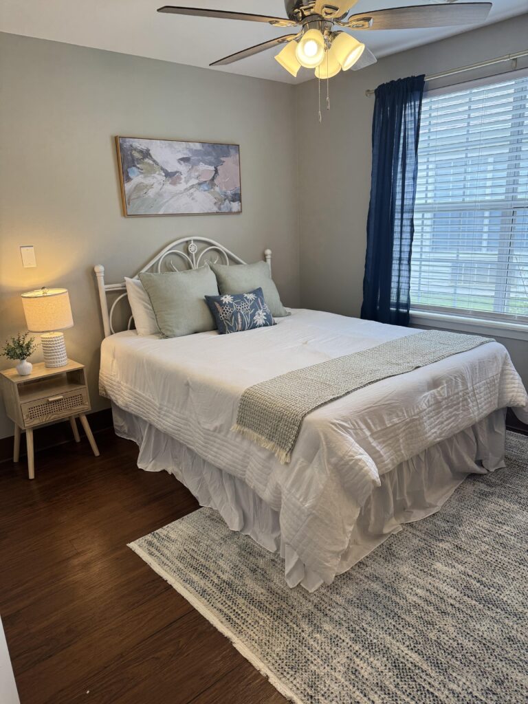 bedroom at foxridge bryant